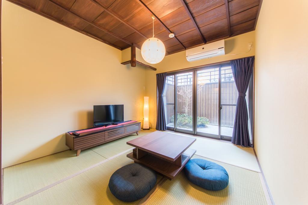 Entrance Life Enmachi By Japaning Villa เกียวโต ภายนอก รูปภาพ