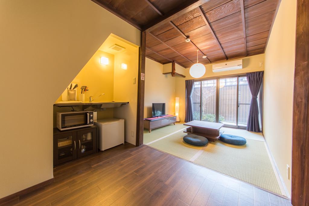 Entrance Life Enmachi By Japaning Villa เกียวโต ภายนอก รูปภาพ
